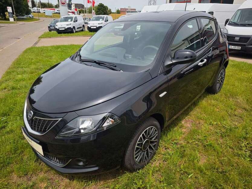 Lancia Ypsilon 6.500 km 18.990 € Villingen-Schwenningen 78052