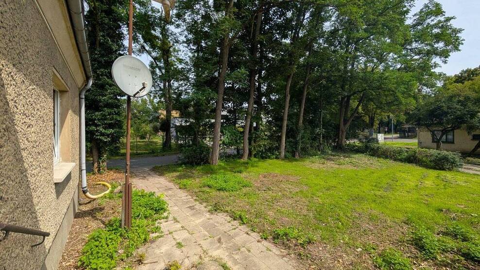 Sanierungsobjekt - 6-Zimmer-Doppelhaushälfte in Bornim 6 zimmer