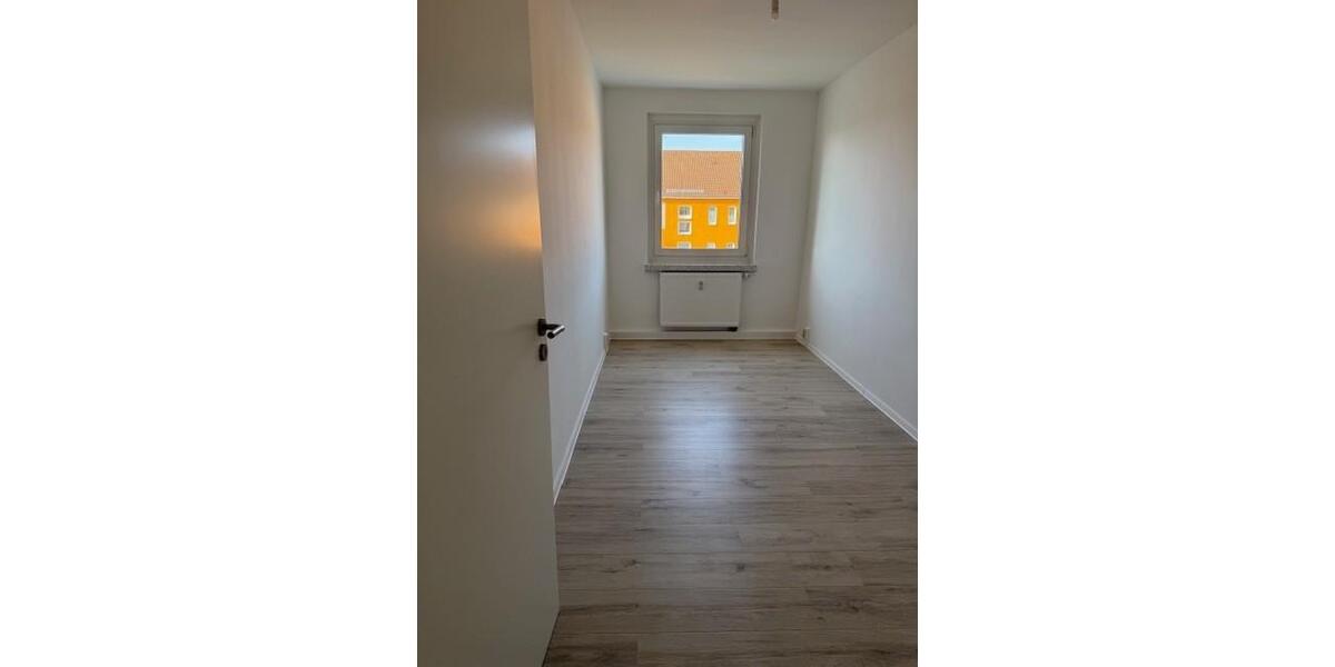 Etagenwohnung Kamenz - 3 Zimmer, 59 m&sup2;, 350&euro; | Angebot:25854246