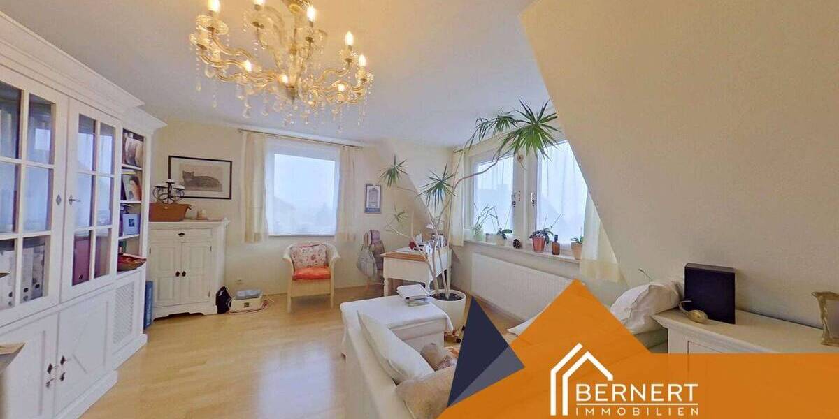 Einfamilienhaus Stockheim - 8 Zimmer, 240 m&sup2;, 319.000&euro; | Angebot:25800366