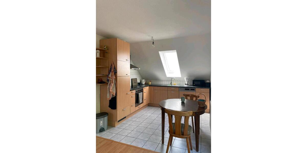 Dachgeschoßwohnung Eisfeld - 3 Zimmer, 69 m&sup2;, 550&euro; | Angebot:24654853