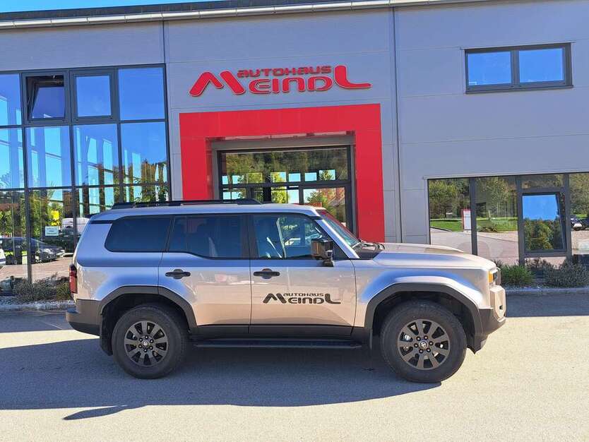 Toyota Land Cruiser 8.900 km 81.900 € Simbach 84359