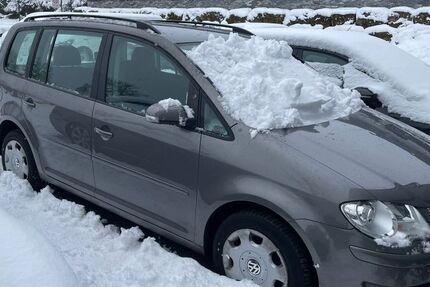 VW Touran 255.000 km 2.990 &euro; Kohlgrund 34454