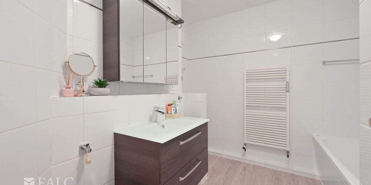 Etagenwohnung Neubiberg - 2 Zimmer, 65 m&sup2;, 350.000&euro; | Angebot:25698577