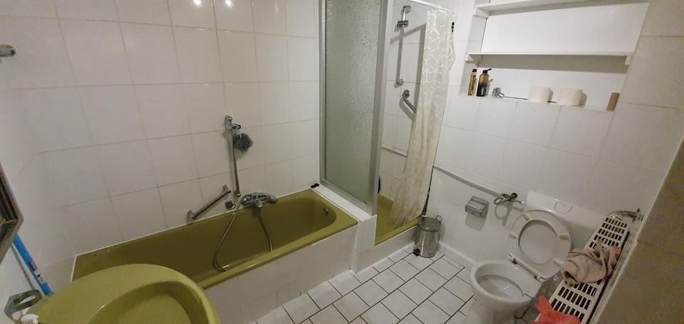 4 Zimmer Wohnung mit Terrasse EBK eigener Parkplatz 4 zimmer