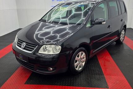 VW Touran 319.000 km 3.950 &euro; Osterode am Harz 37520