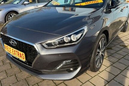 Hyundai i30 44.780 km 16.200 € Schwabach 91126