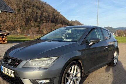 Seat Leon 281.500 km 6.400 &euro; Düsseldorf 40227