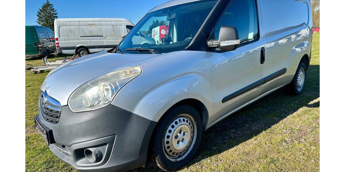 Opel Combo 218.190 km 3.900 &euro; Rostock 18147