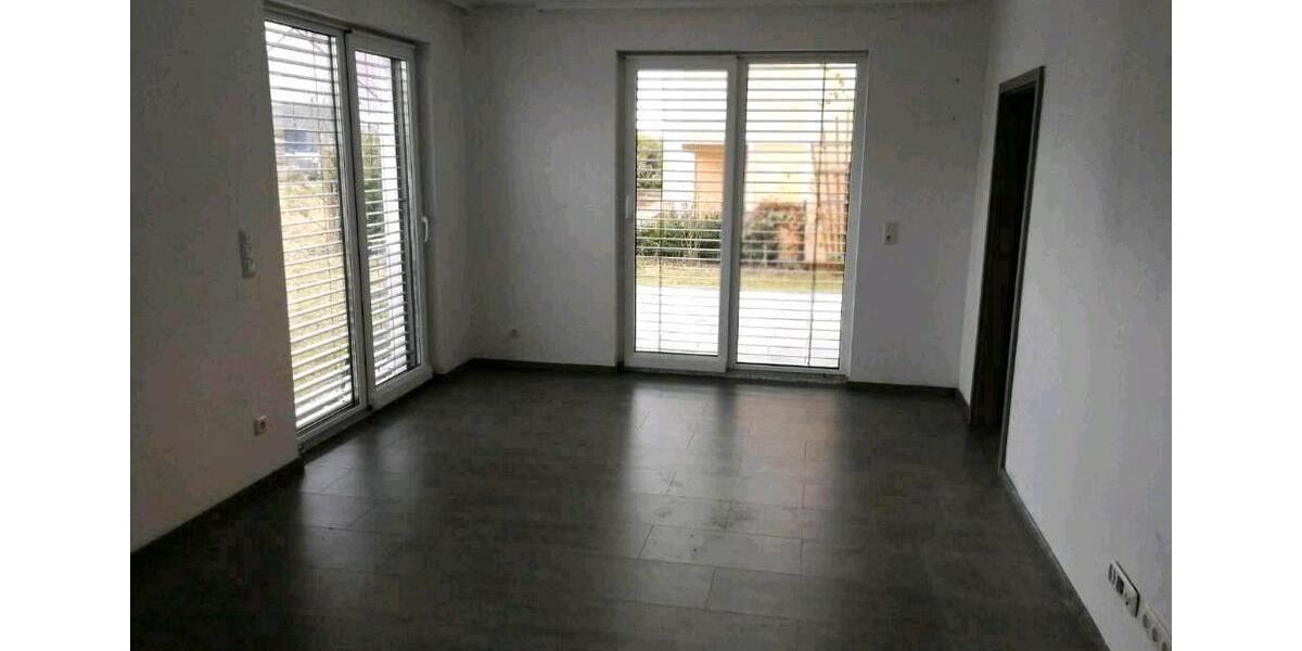 Erdgeschoßwohnung Sennfeld - 2 Zimmer, 79 m&sup2;, 324.000&euro; | Angebot:26697408
