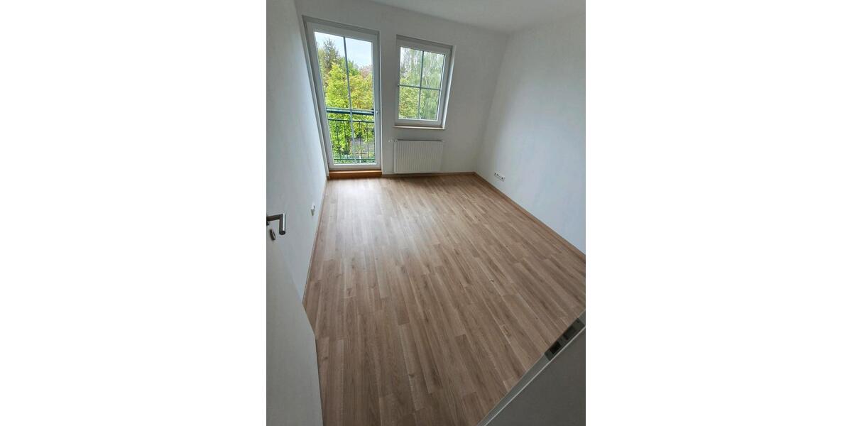 Dachgeschoßwohnung Leipzig Ost - 4 Zimmer, 100 m&sup2;, 325.000&euro; | Angebot:26854340