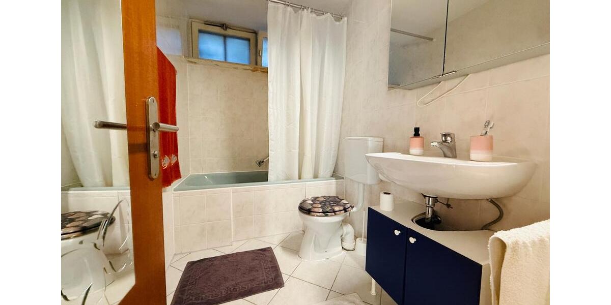 Einfamilienhaus Wertheim - 9 Zimmer, 231 m&sup2;, 535.000&euro; | Angebot:27110628
