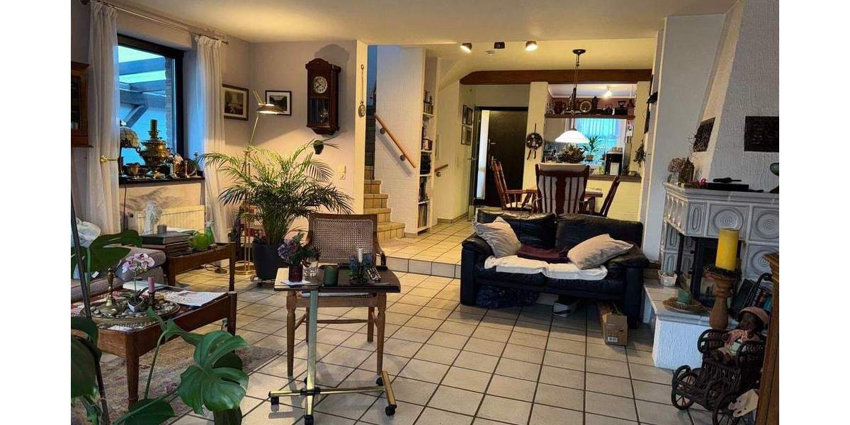 Doppelhaushälfte Krefeld Inrath/Kliedbruch - 4 Zimmer, 126 m&sup2;, 378.000&euro; | Angebot:24712562