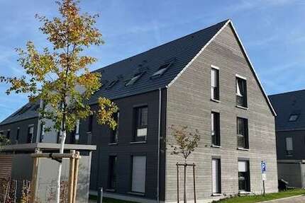 Wohnung zum Mieten in Eggolsheim 1.131,01 € 105.21 m² 4 zimmer