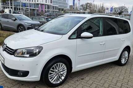VW Touran 157.990 km 10.989 &euro; Wolfsburg 38446