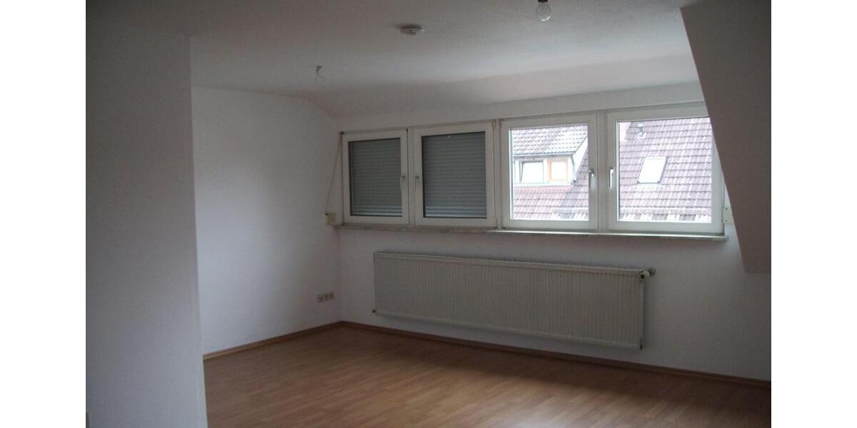 Dachgeschoßwohnung Kaufbeuren - 3 Zimmer, 90 m&sup2;, 850&euro; | Angebot:26385694