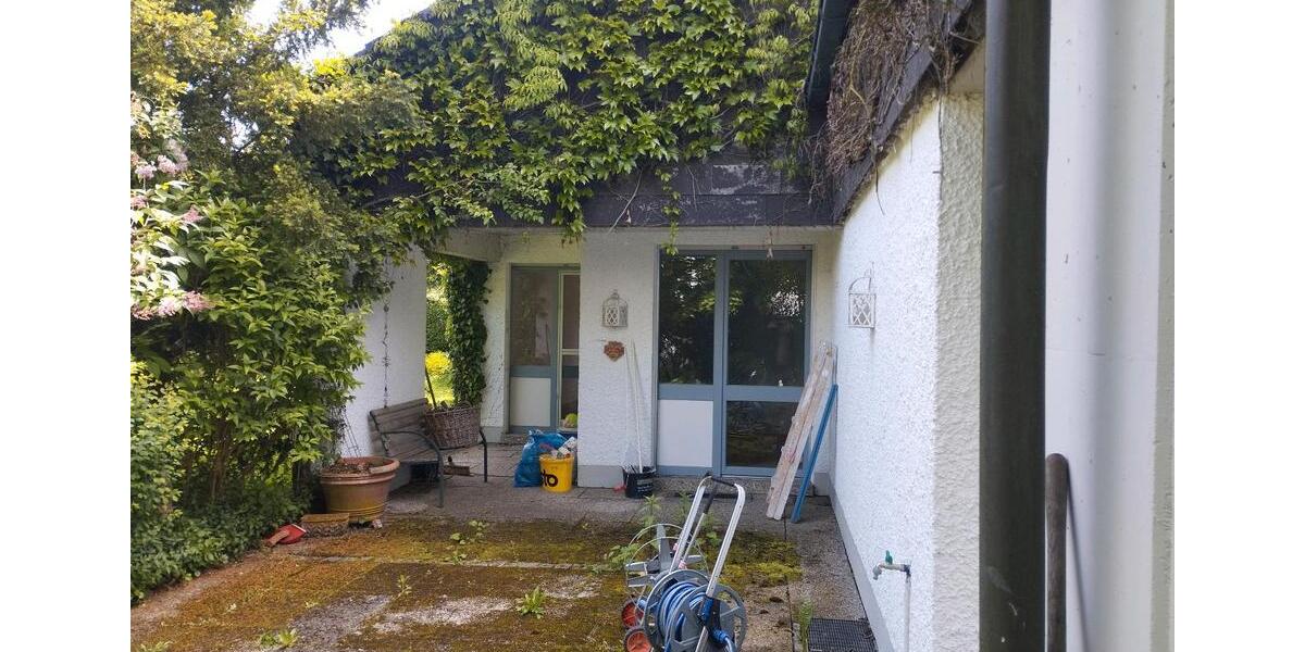 Einfamilienhaus Gundelsheim - 10 Zimmer, 260 m&sup2;, 875.000&euro; | Angebot:26840078
