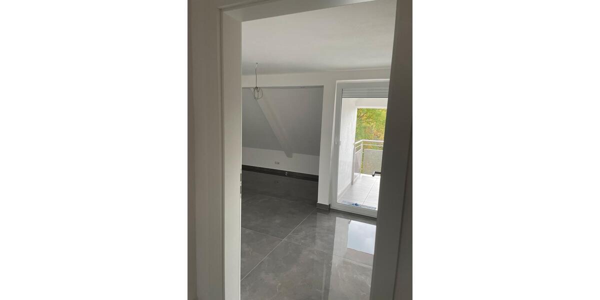 Dachgeschoßwohnung Hösbach - 3 Zimmer, 100 m&sup2;, 950&euro; | Angebot:26165814