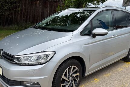VW Touran 304.745 km 8.999 &euro; Freudenberg 97896