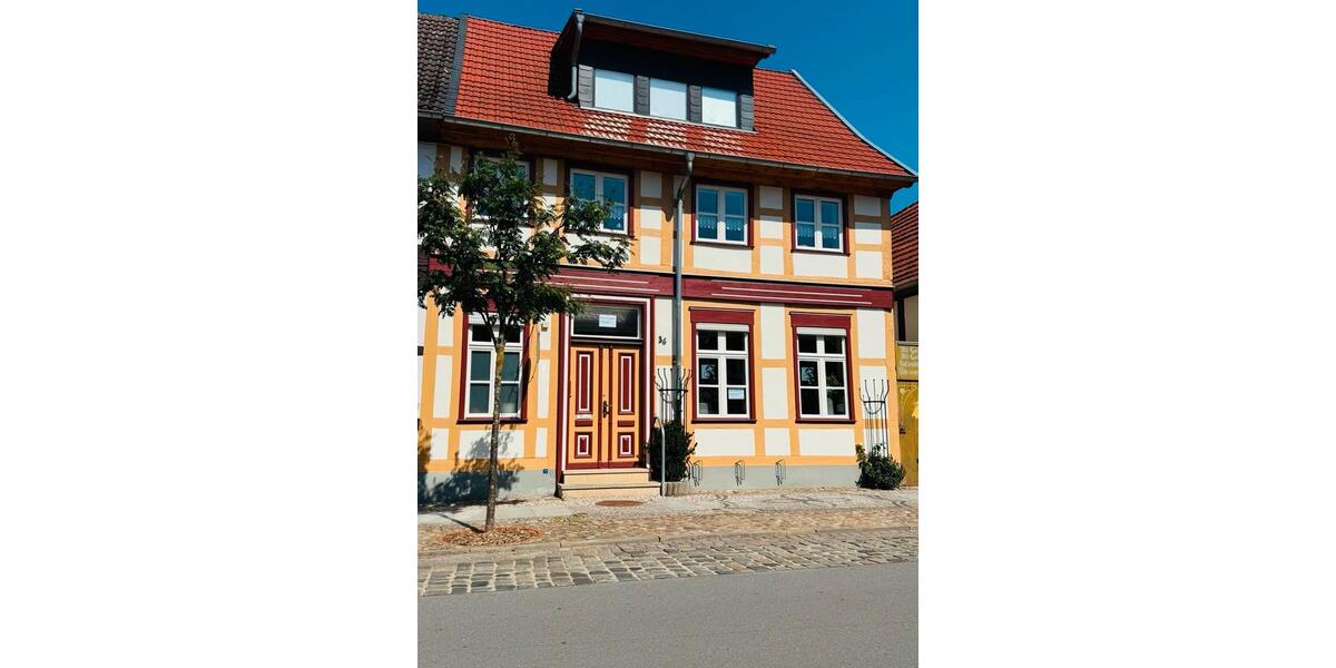Einfamilienhaus Salzwedel - 8 Zimmer, 145 m&sup2;, 229.000&euro; | Angebot:27073206