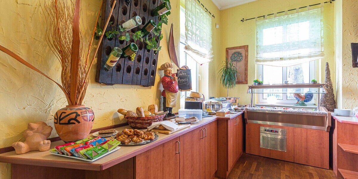 Nachfolger gesucht 3*-Hotel Topzustand, 33 Betten, Restaurant, Saal, Biergarten - Gewerbeobjekt Luckenwalde | Angebot:26547529