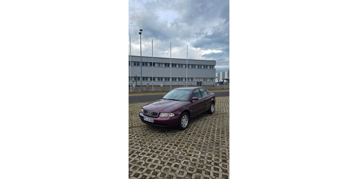 Audi A4 163.000 km 2.856 &euro; Fürth 90766