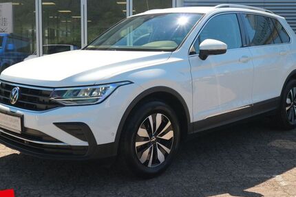 VW Tiguan 29.700 km 27.650 &euro; Buergstadt 63927