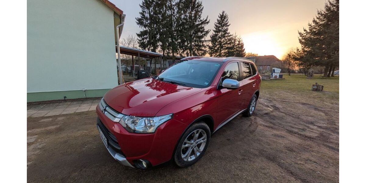 Mitsubishi Outlander 159.000 km 11.000 &euro; Prebberede 17168