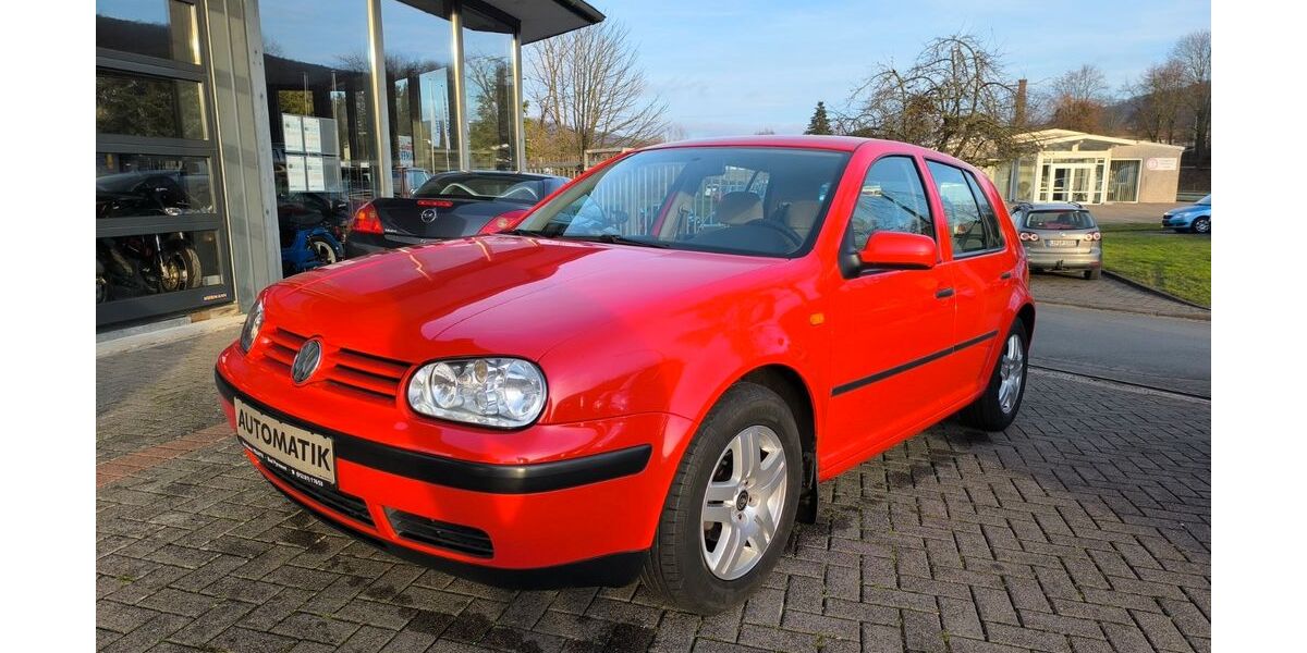 VW Golf 208.000 km 1.500 &euro; Lügde 32676