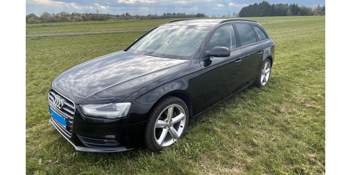 Audi A4 208.000 km 7.900 &euro; Breitscheid 35767