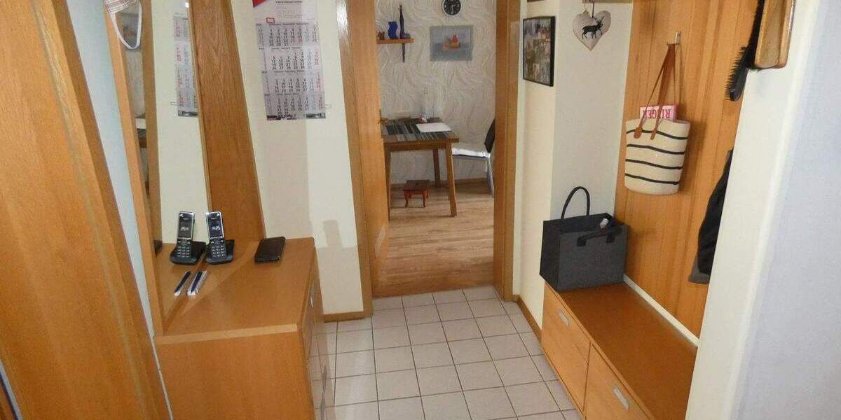 Etagenwohnung Göppingen Jebenhausen - 2 Zimmer, 63 m&sup2;, 159.000&euro; | Angebot:25070629