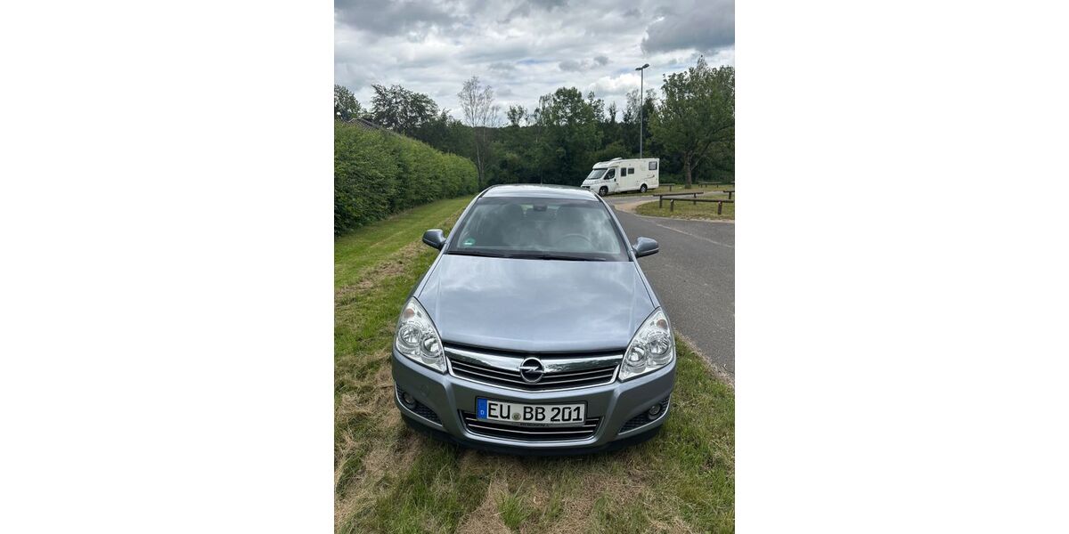 Opel Astra 220.000 km 2.800 &euro; Euskirchen 53881