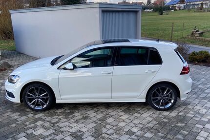 VW Golf 124.700 km 14.990 &euro; Aichhalden 78733
