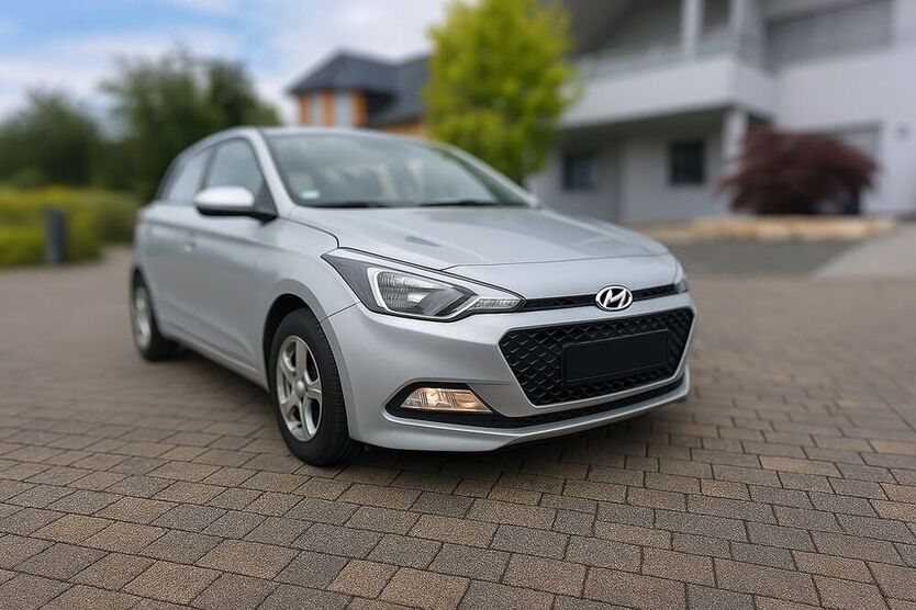i20