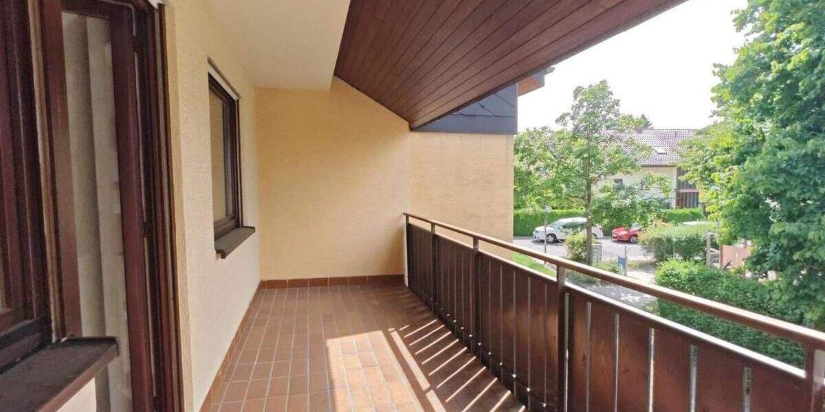 Reihenmittelhaus Pforzheim Büchenbronn - 5 Zimmer, 102 m&sup2;, 320.000&euro; | Angebot:25537570