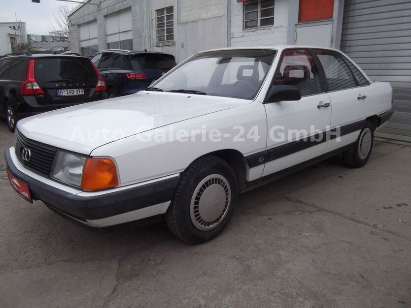 Audi 100 148.500 km 4.999 € Berlin 12277
