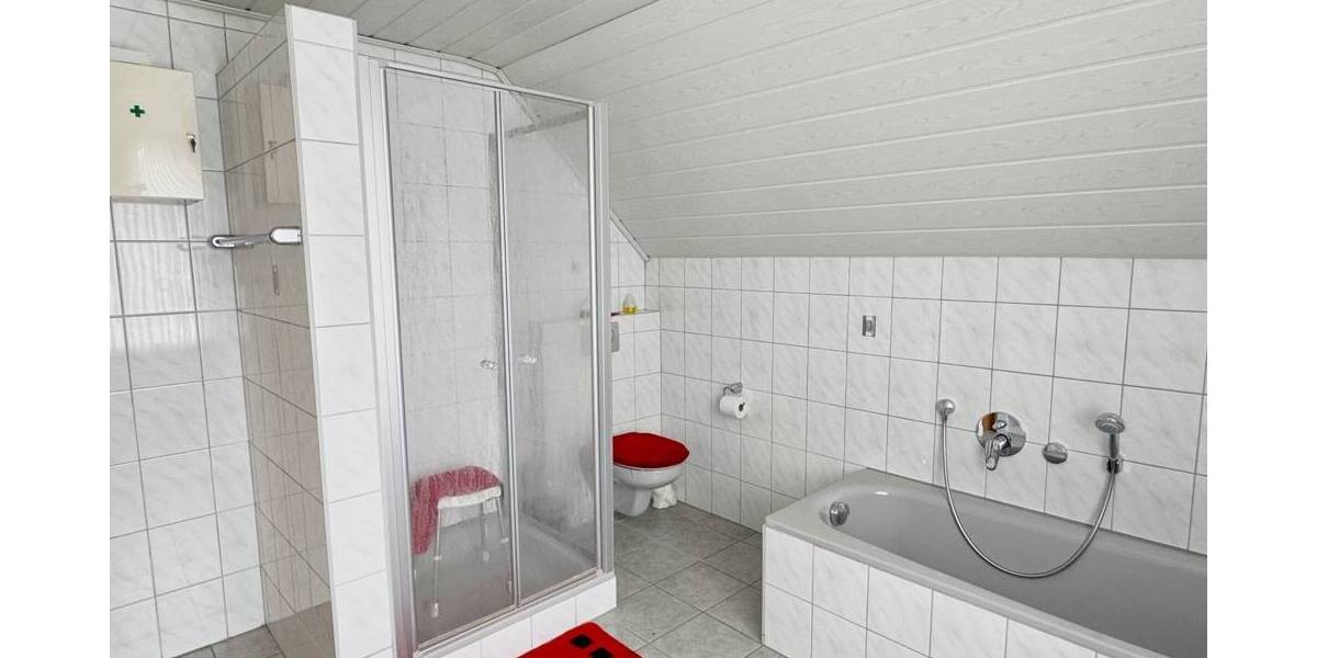 Mehrfamilienhaus, Wohnhaus Neuenhaus - 8 Zimmer, 237 m&sup2;, 599.900&euro; | Angebot:26188265