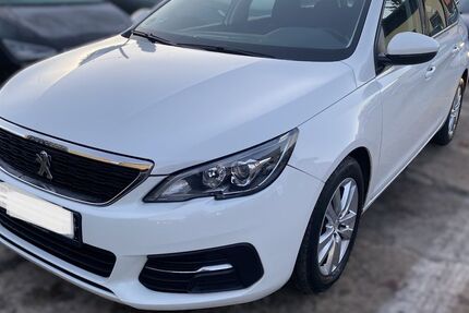 Peugeot 308 103.503 km 6.990 &euro; Berlin 12347