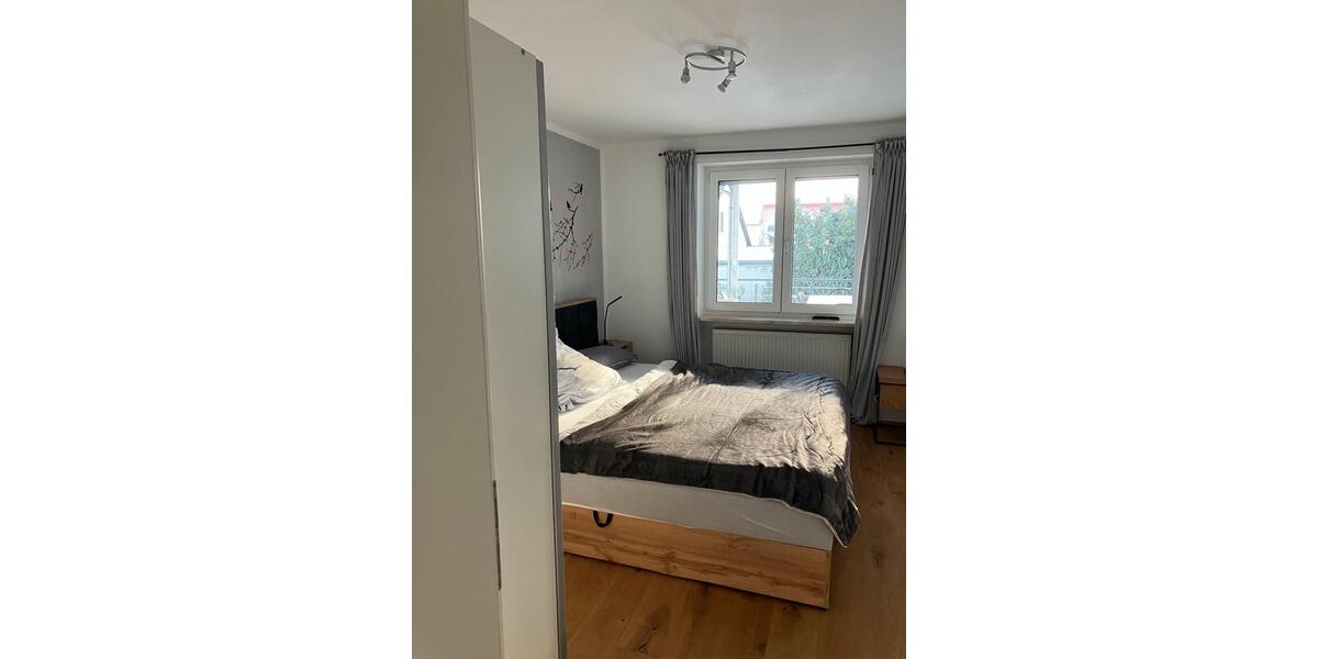 Erdgeschoßwohnung Gaimersheim - 5 Zimmer, 140 m&sup2;, 1.800&euro; | Angebot:25342319