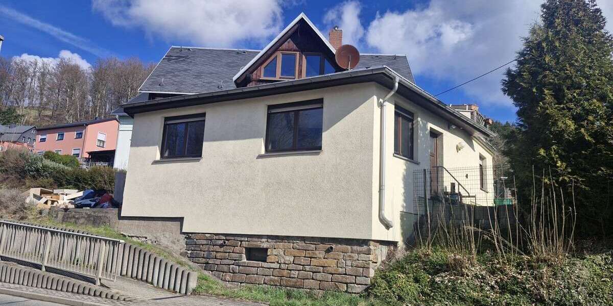 Einfamilienhaus Olbernhau - 3 Zimmer, 90 m&sup2;, 500&euro; | Angebot:27196311