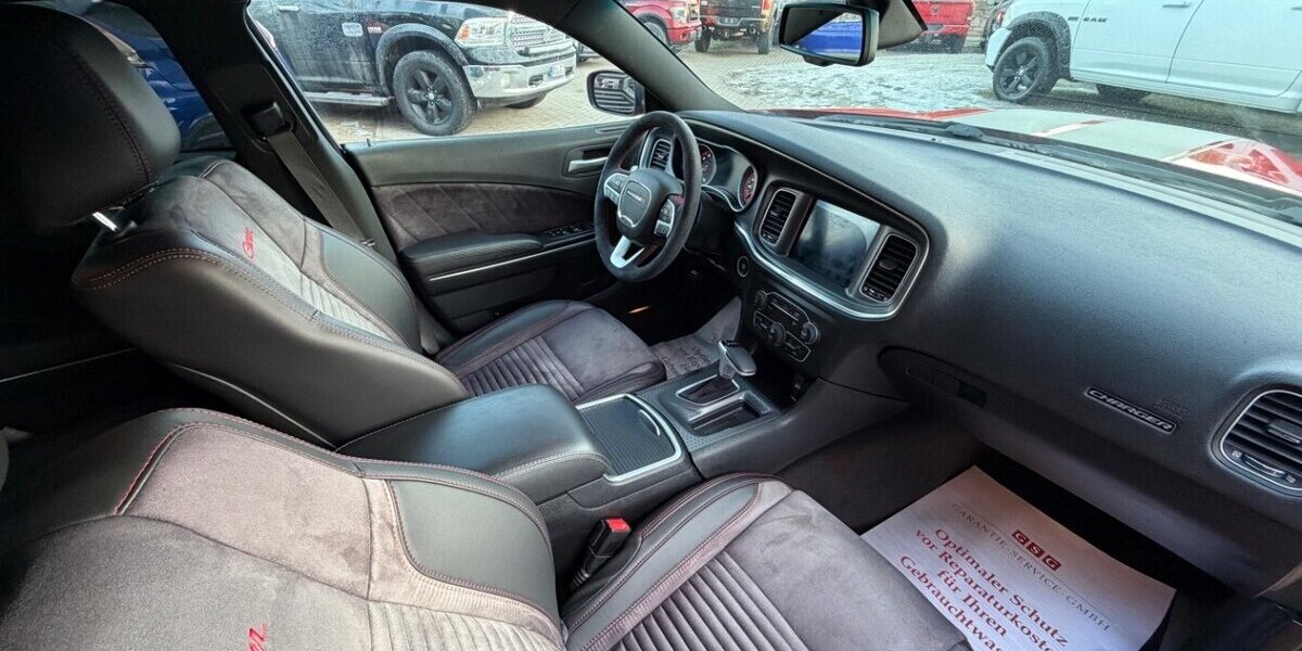 Dodge Charger 5.7 V8 HEMI R/T SRT 107.700 km 24.999 &euro; Rudolstadt 07407