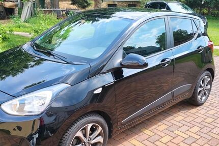 Hyundai i10 32.500 km 10.900 &euro; Dresden 01109