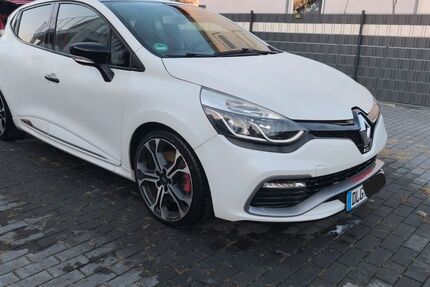 Renault Clio 61.200 km 15.900 &euro; Dillingen 89407