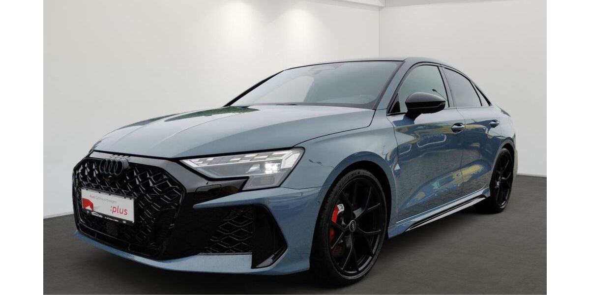 Audi RS3 2.000 km 70.960 &euro; Wittlich 54516