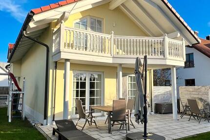 Haus Hallbergmoos - 7 Zimmer, 210 m&sup2;, 3.250&euro; | Angebot:26377737
