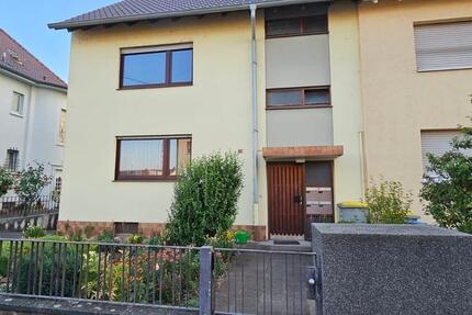 2 ZKB Wohnung Dachgeschoss 60 qm frisch renoviert MA Wallstadt