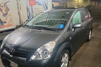 Toyota Corolla Verso 127.523 km 5.995 &euro; Weißenthurm 56575