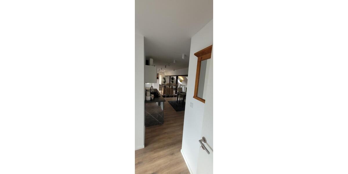 2,5 Zimmer DG Atelierwohnung 2.5 zimmer