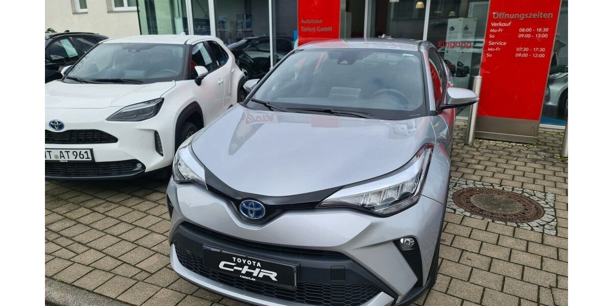 Toyota C-HR 11.900 km 23.980 &euro; Lauchringen 79787