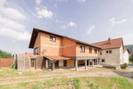 Haus zum Kaufen in Auengrund 125.000 € 292 m² 11 zimmer